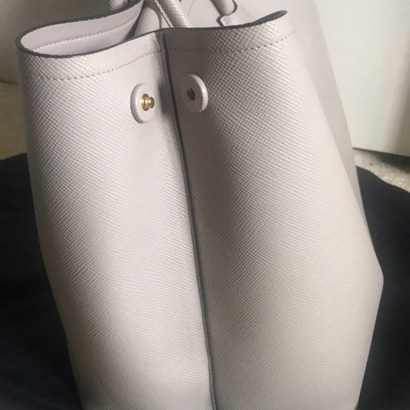 Prada bag.Authentic! - Picture 6 of 10